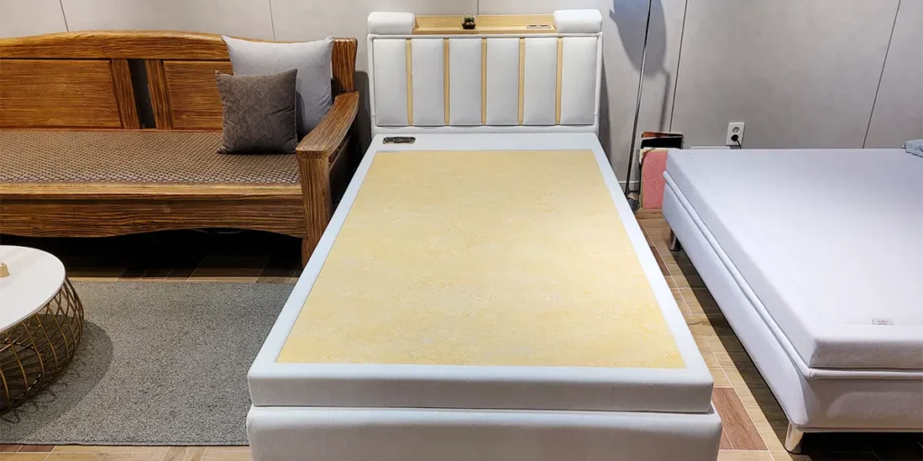 황토침대. 천연 황토 상판에 온열 기능을 갖춘 가보건강침대 황토침대 전체 모습